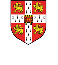 Escudo de armas de la Universidad de Cambridge con un león dorado, un libro rojo y un fondo rojo con cruces blancas.